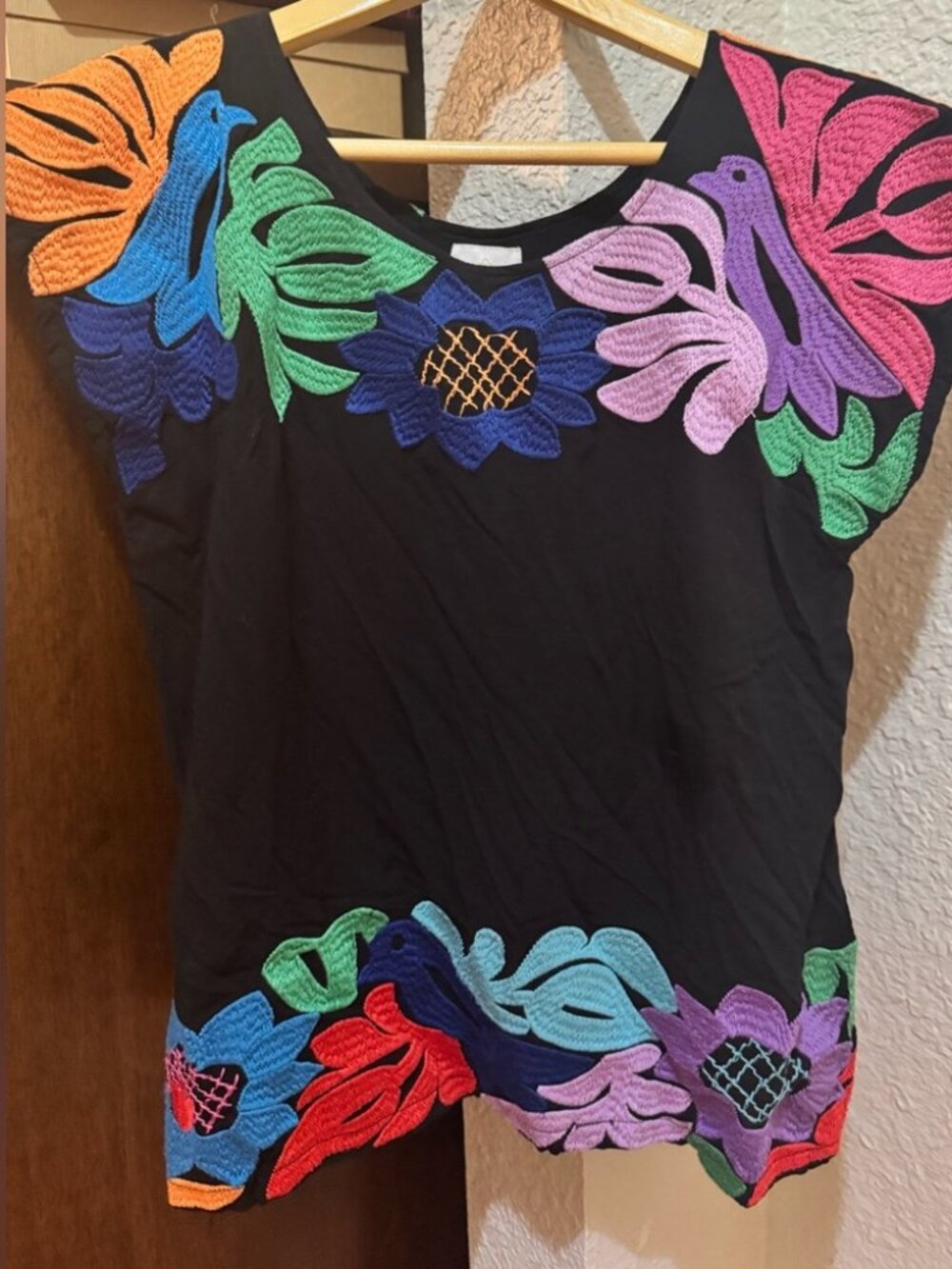 J Marie S Full Embroidered Multicolor Birds & floral Boho Blouse Size XS NWOT,
